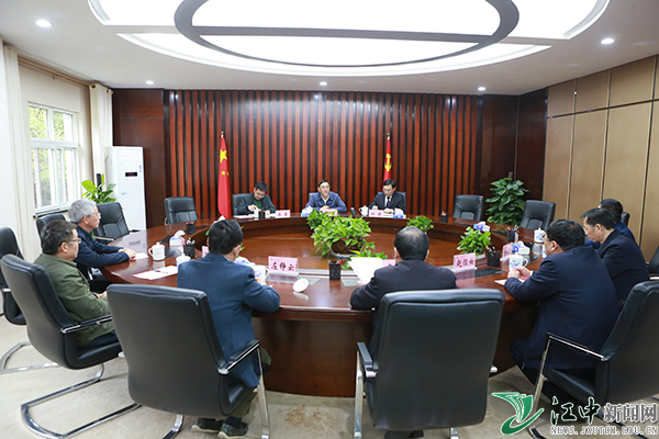 省委决定:刘潜同志担任江西中医药大学副校长