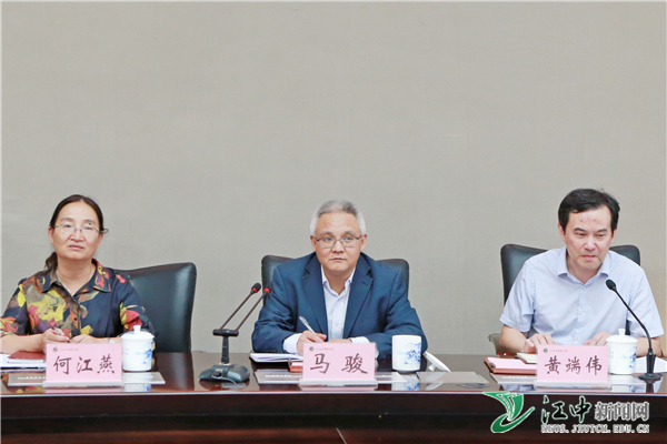 南昌市副市长马骏来校考察调研